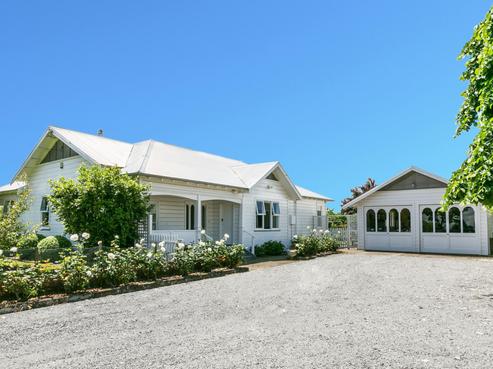 35 Tollemache Road East, Longlands