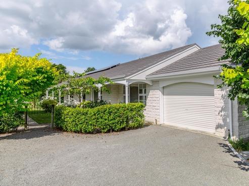 3 Mahupuku Street, Greytown