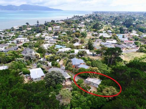 15A Whareroa Road, Raumati South