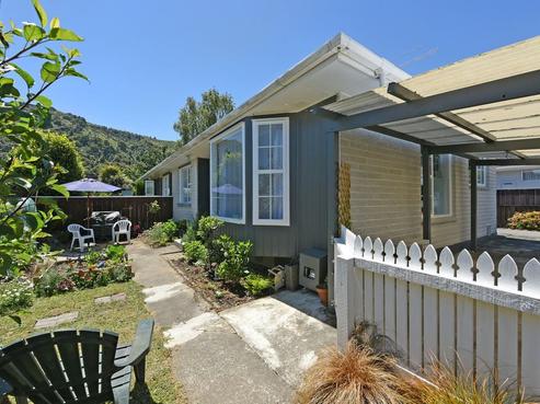 15A Harvard Grove, Totara Park