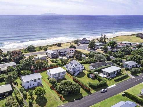 19 Tavern Lane, Whiritoa