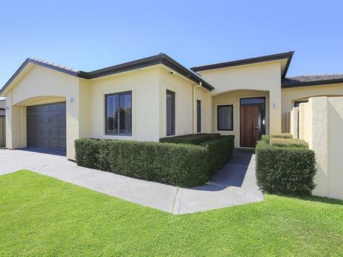 27 Pacific Avenue, Poraiti