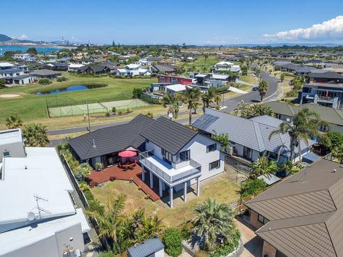 12 Key West Drive, One Tree Point