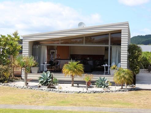101 The Tee, Matarangi