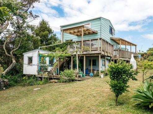 17 Lannan Road, Surfdale