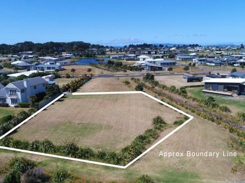 140 Harbour Drive, Matarangi