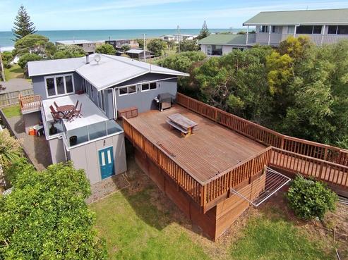 76 Blue Pacific Parade, Riversdale Beach