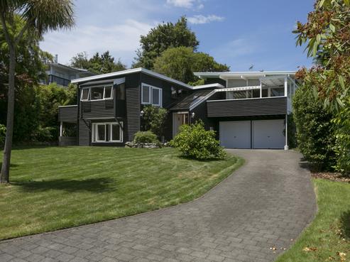 12 Waihora Street, Taupo