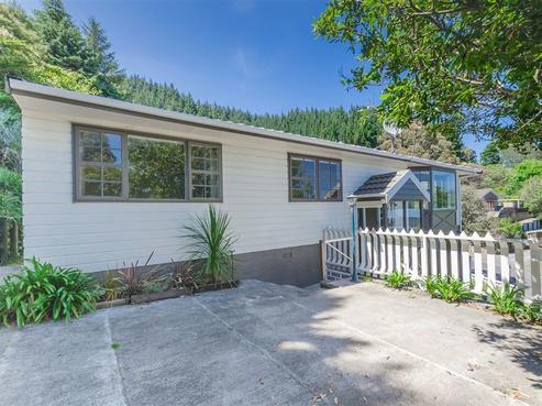 17 Mamaku Street, Paraparaumu