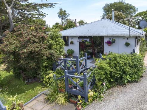 20 Domain Terrace, Waikuku Beach