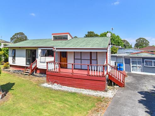 24 Cottrell Place, Clendon Park