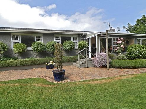 64 Herbert Street, Gladstone