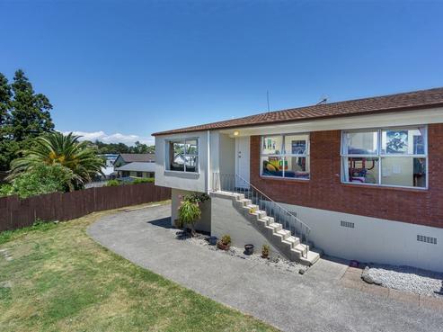 8B Lambrown Drive, Totara Vale