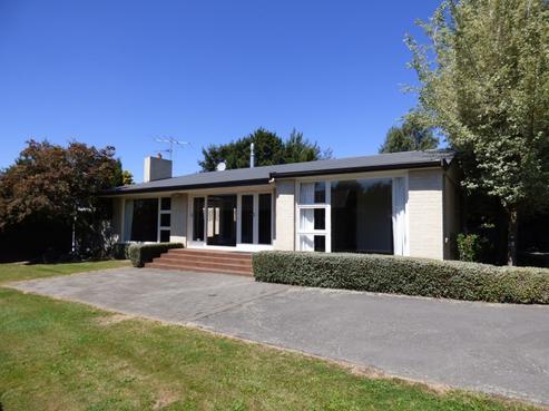 9 Walnut Avenue, Allenton
