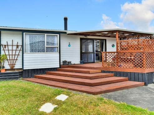2 Channel View Road, Clarks Beach