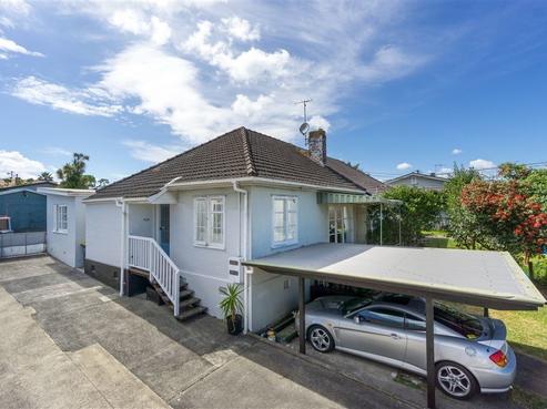 92A Lake Road, Narrow Neck