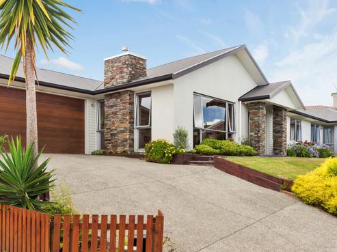 30 Carol Lee Place, Albany Heights
