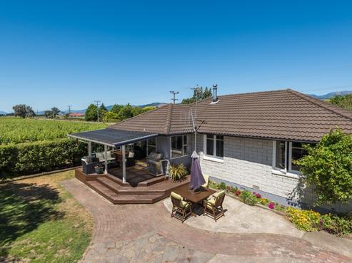 44 Bryant Road, Brightwater