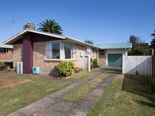 12 Severn Place, Spotswood