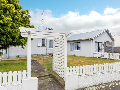 28 Breakwater Road, Moturoa