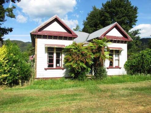 81 Church Street, Reefton