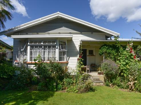606 Avenue Road West, Saint Leonards