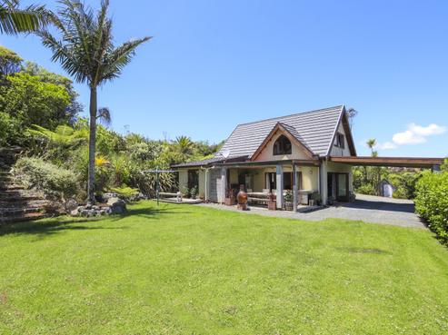 323 Govan Wilson Road, Whangaripo