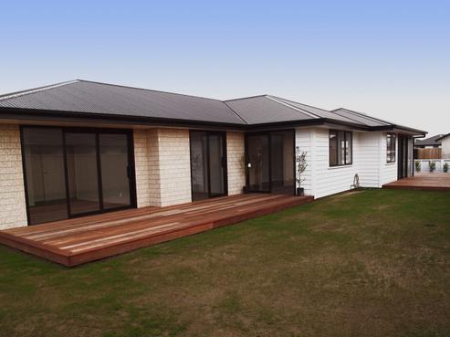 6 Bonecrusher Street, Lincoln