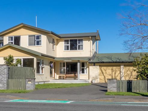 328 Frimley Road, Frimley