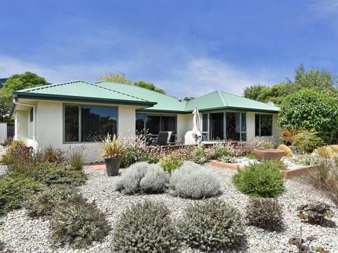 21 Ngawhatu Road, Stoke