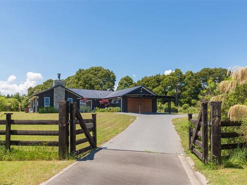 14 Lacebark Drive, Kinloch