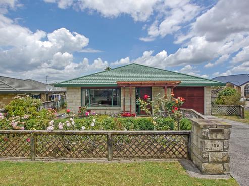 13A Oakwood Place, Pukekohe