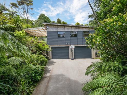190 Mountain Road, Henderson Valley