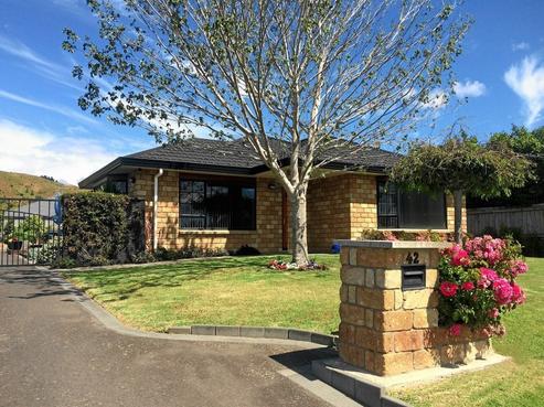 42 Awatea Avenue, Paraparaumu