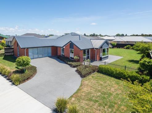 27 Bayliss Drive, Woodend Beach