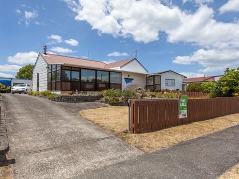 110 Lorraine Place, Whangamata