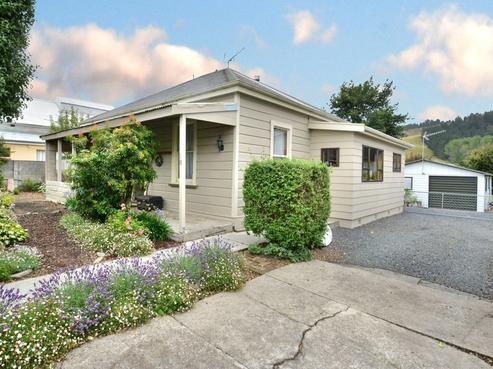 18 Holyhead Street, Outram