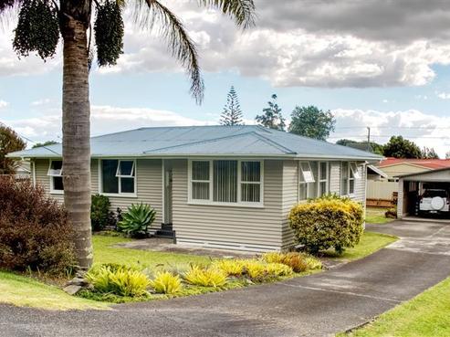 102 Laurie Lane, Thames