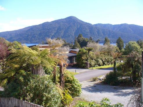6 Stuart Street, Kokatahi
