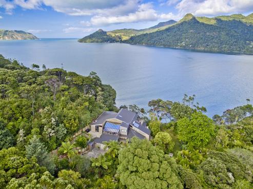 1069 Huia Road, Huia