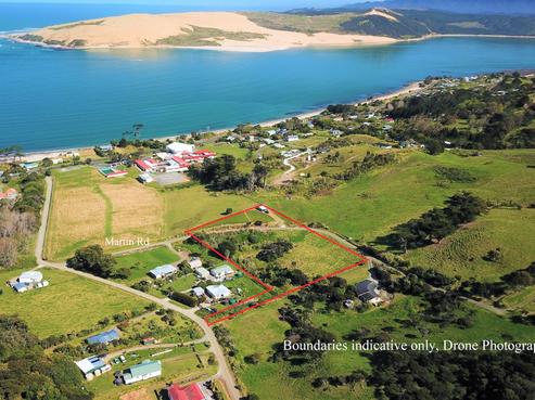 19 Martin Road, Omapere