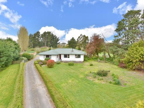 886 Main North Road, Woodend