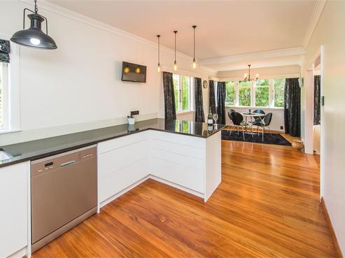 12 Dickson Crescent, Saint Johns Hill