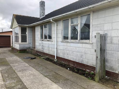 24 Acourt Street, Hawera