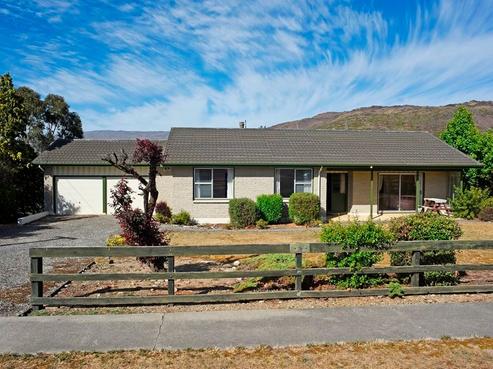 25 Newcastle Street, Clyde