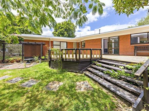 113 Beach Road, Pahurehure
