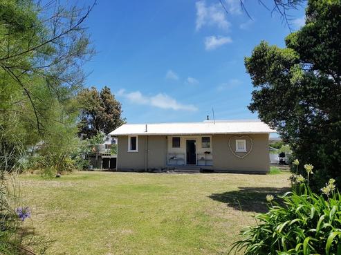 6 Kahawai Street, Mahia