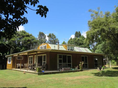 255 Awhitu Central Road, Awhitu
