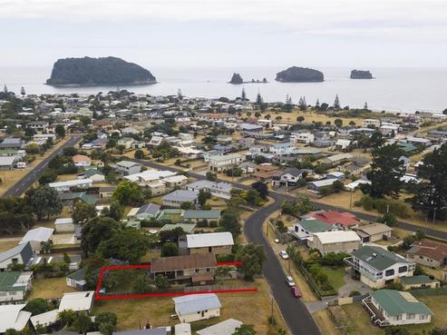 205 Weka Street, Whangamata