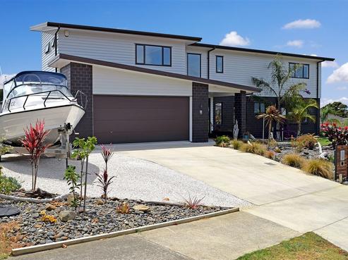 16 Fantail Crescent, Maraetai